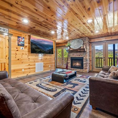 Indoor Pool, Volleyball Beach, Mountain View, Luxury Gatlinburg Exterior foto