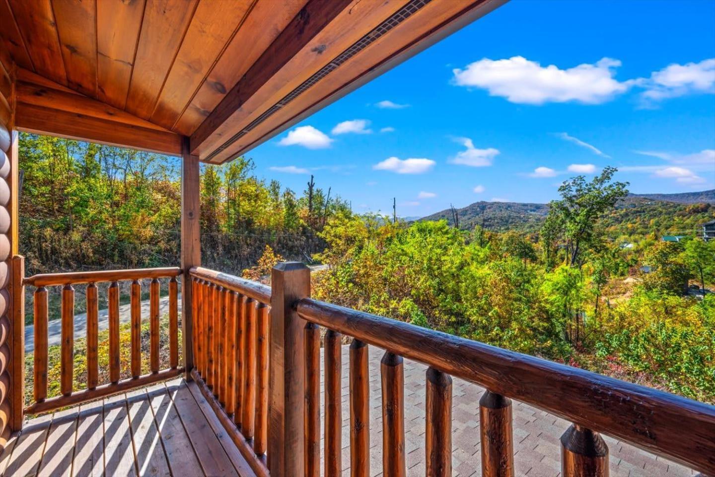 Indoor Pool, Volleyball Beach, Mountain View, Luxury Gatlinburg Exterior foto