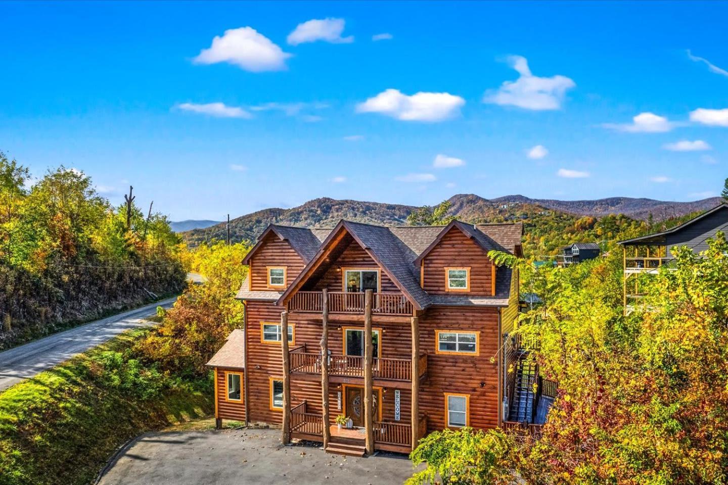 Indoor Pool, Volleyball Beach, Mountain View, Luxury Gatlinburg Exterior foto