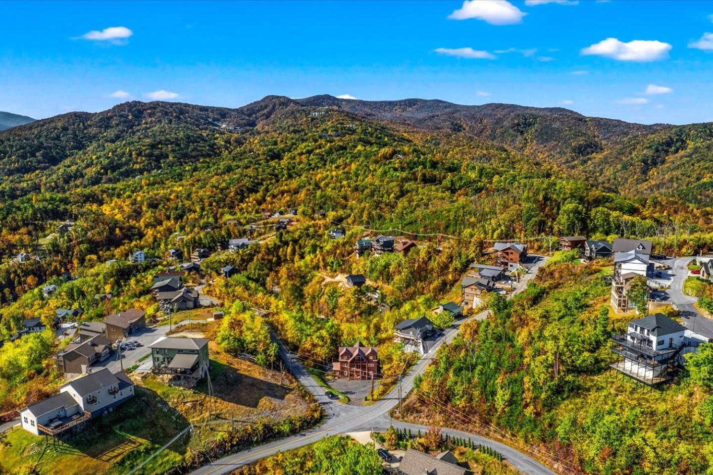 Indoor Pool, Volleyball Beach, Mountain View, Luxury Gatlinburg Exterior foto