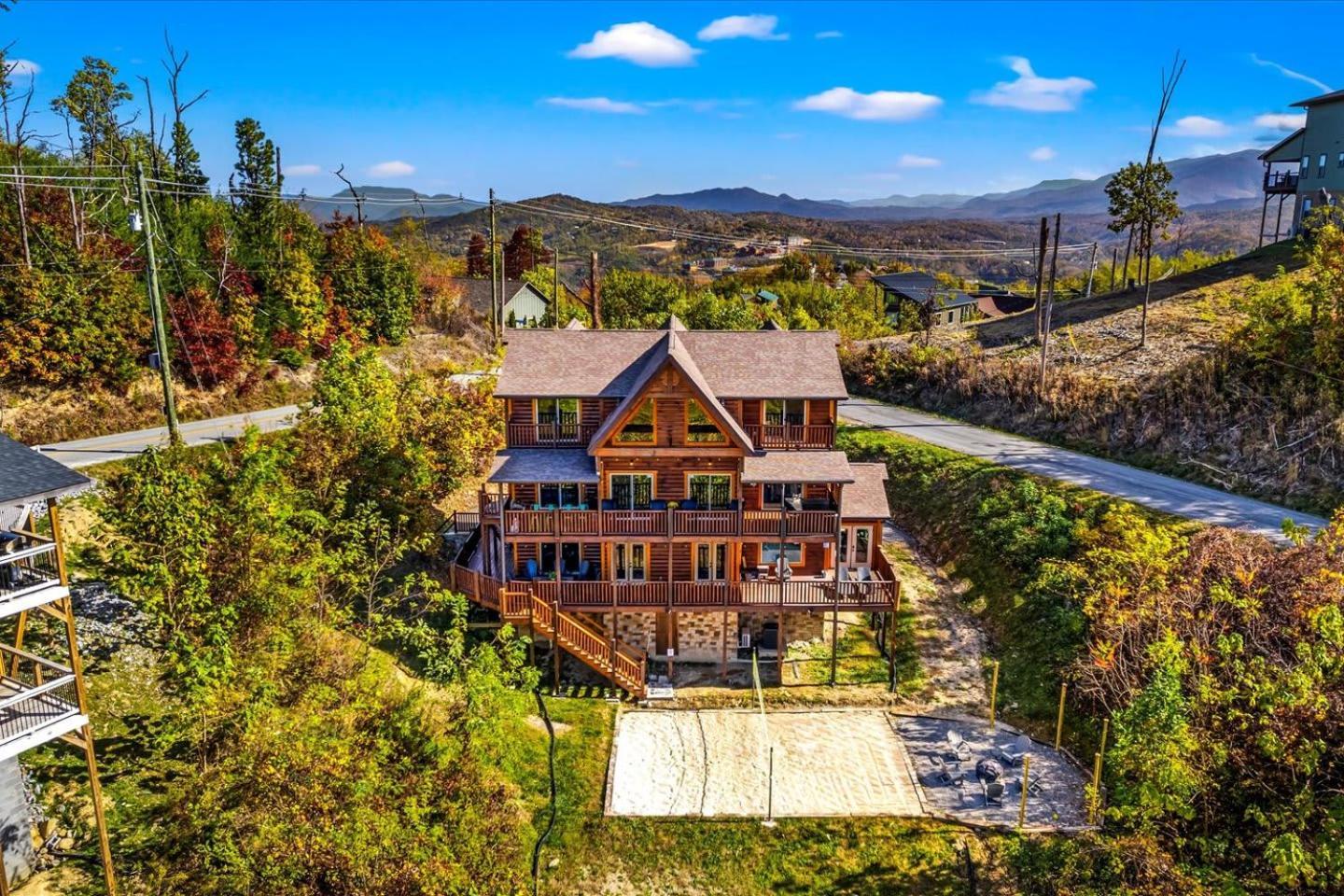 Indoor Pool, Volleyball Beach, Mountain View, Luxury Gatlinburg Exterior foto